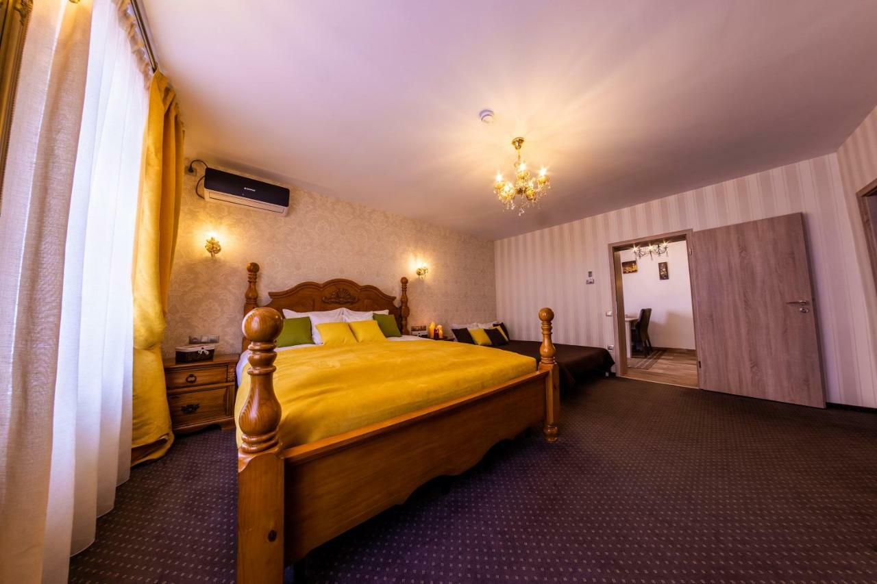 Apartament House 1 *